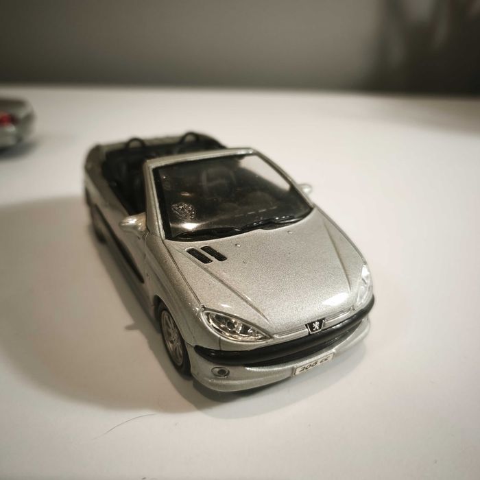 Welly Peugeot 206cc 1:34 No.2323