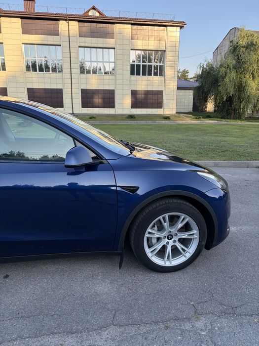 Tesla model Y 2021 рік 82 кВт