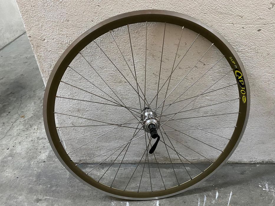 roda tras estrada 700c