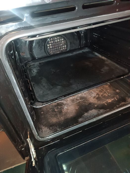 На запчастини продам духовку