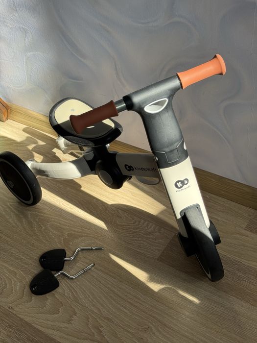 Беговел Kinderkraft 4TRIKE сірий