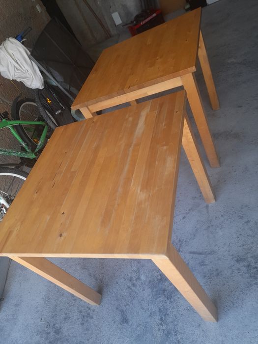 Mesa maciça para desocupar