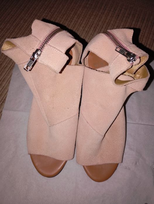 Sandálias Grothesque