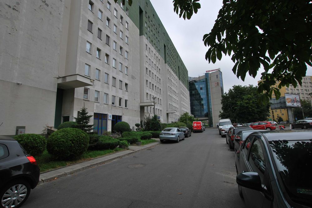 Do wynajęcia duże mieszkanie 2-pokoje ul.Zapolskiej 42.