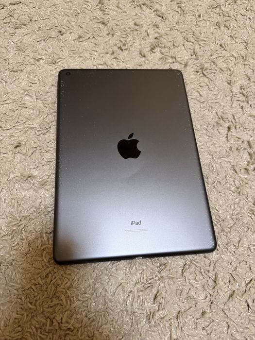 Продам iPad 9 64 gb wifi