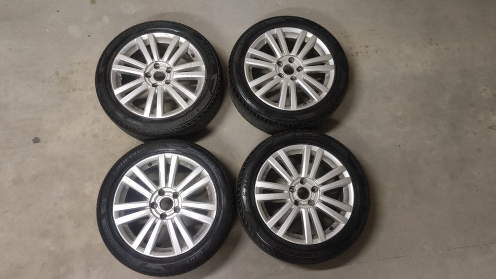 Komplet felg z oponami VW 17cali