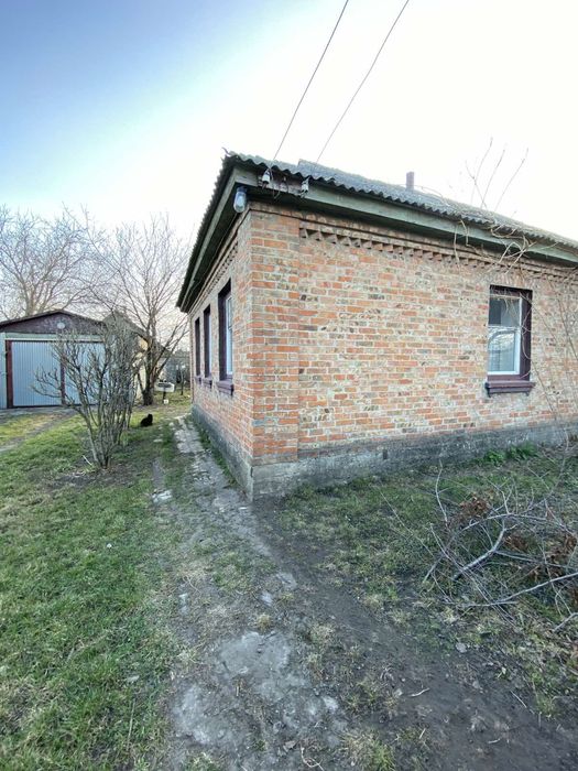 Будинок капітальний  з умовами+газ с. Хутори ( 3км від Черкас)