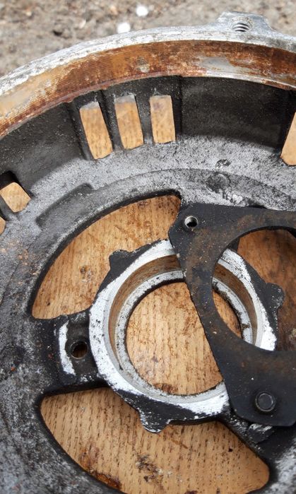 кришка генератора 97.3701