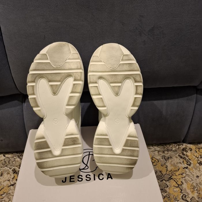 Женские джинсы - стрейч,новые. Кроссовки нат.кожа, новые