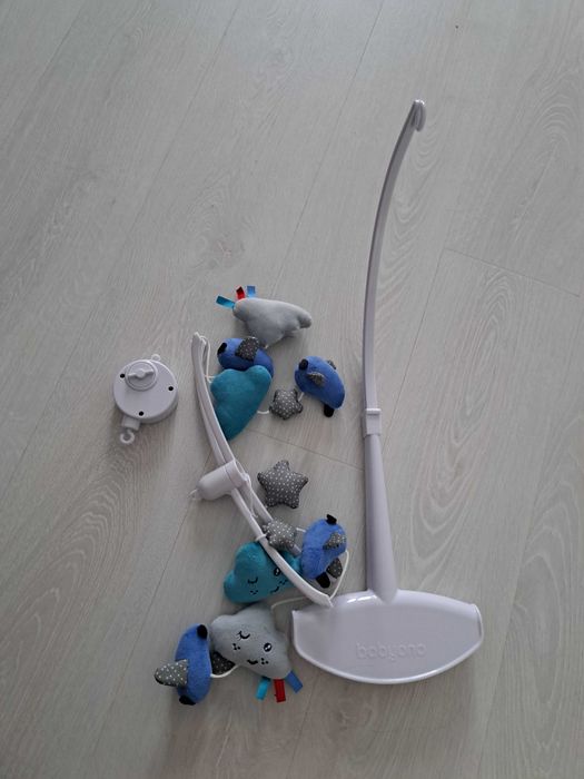 Karuzela z pozytywką BABYONO PLANES