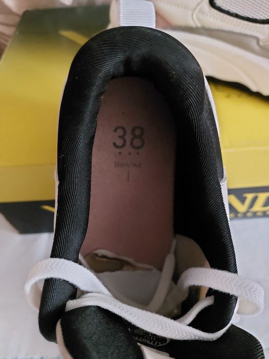 Кроссовки Bershka 38 р