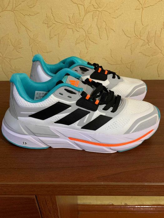 Жіночі кросівки Adidas