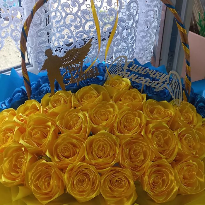 Букети з атласної стрічки