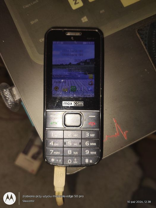 Telefon max com MM141 z aparatem