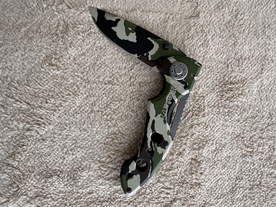 Canivete camuflado Beta