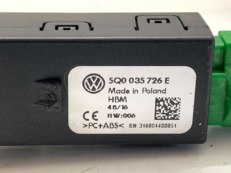 GNIAZDO USB SKODA OCTAVIA III 5Q0035726E ZŁĄCZE