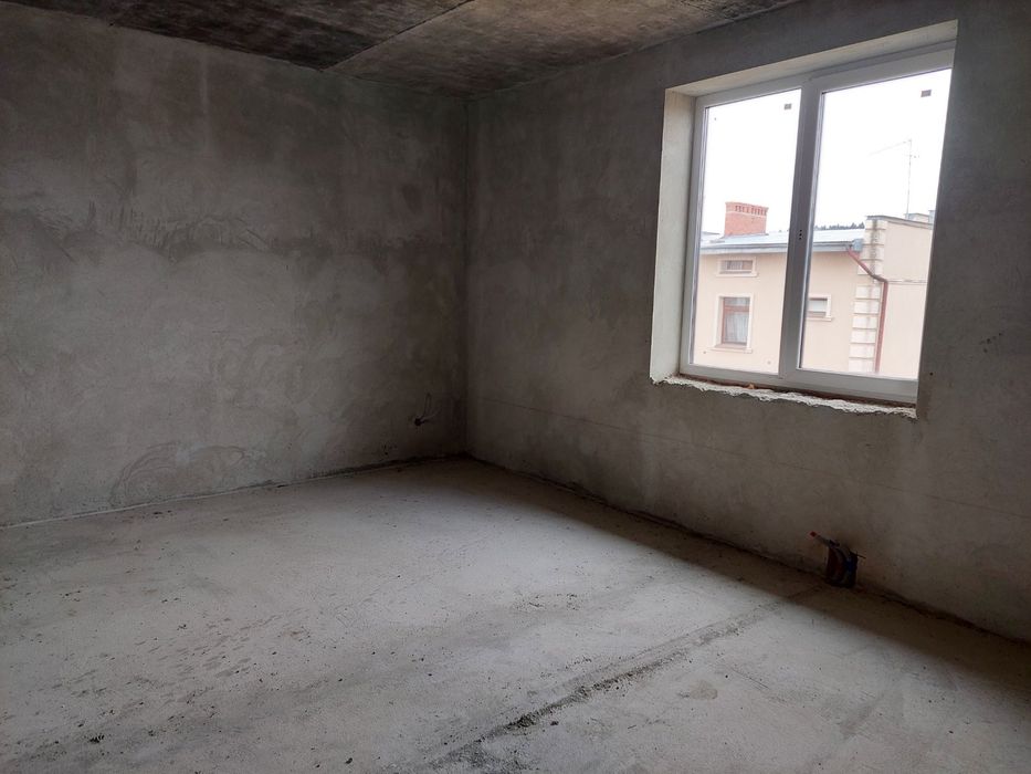 Продаж 5-кім. будинку 270 м.кв.