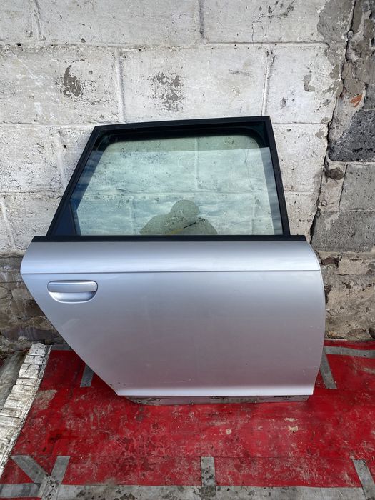 Drzwi Prawe Tylne prawy tył Audi A6 C6