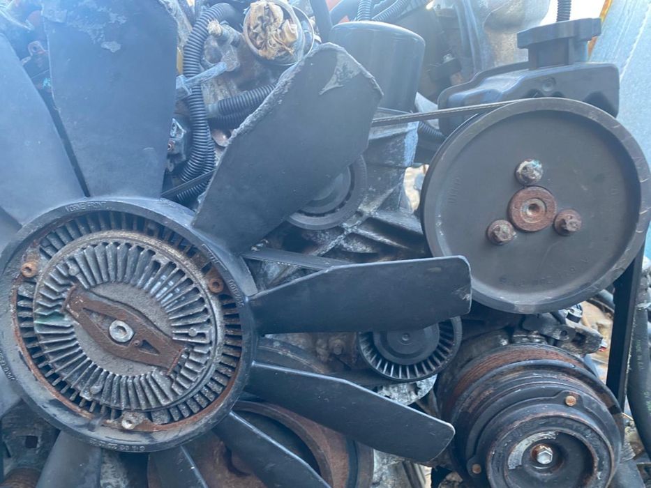 Двигун, коробка W210 3.2 дизель