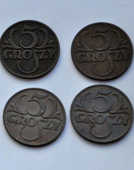 II RP.Zestaw 5 groszy,różne roczniki.