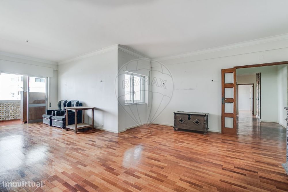 Apartamento T4 para venda