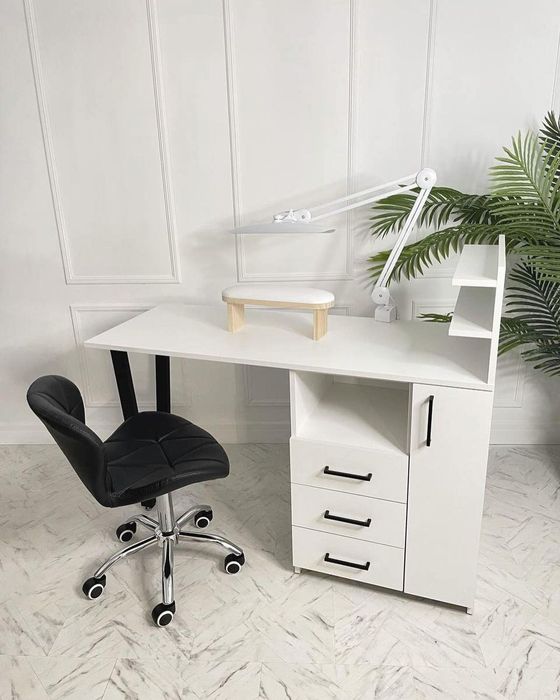 Крісло майстра, стул мастера, парикмахерское кресло, косметичне крісло