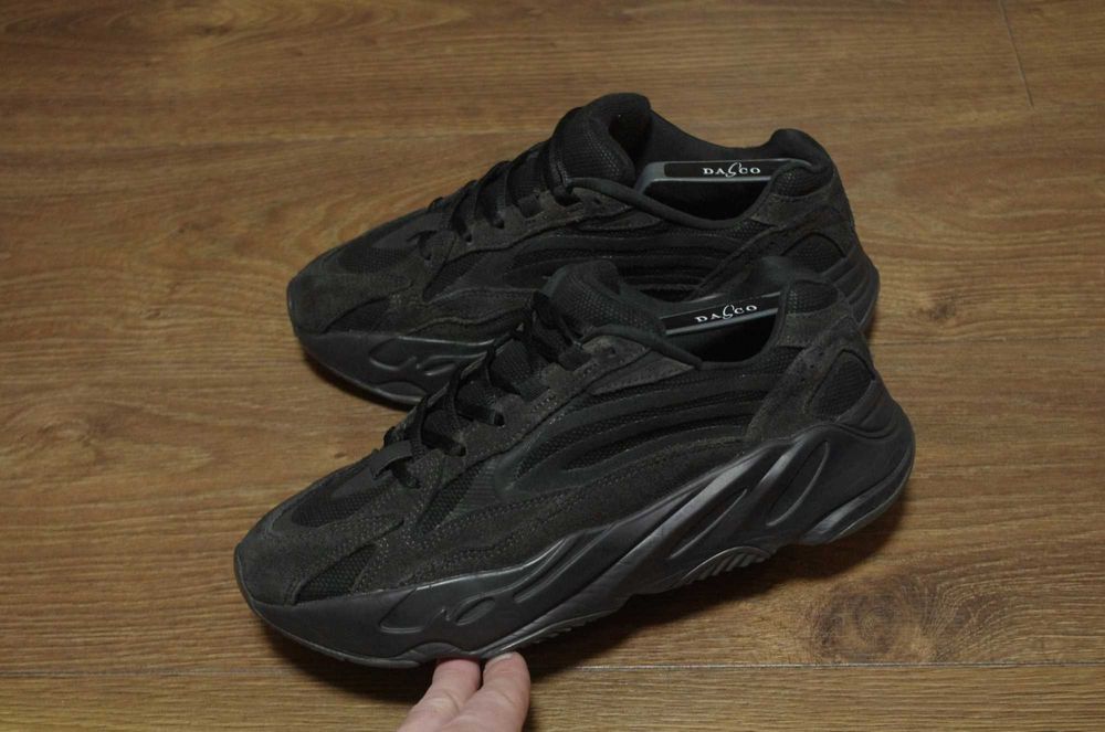 Кросівки Adidas Yeezy Boost 700 Vanta fu6684 весінні оригінал 42 розм