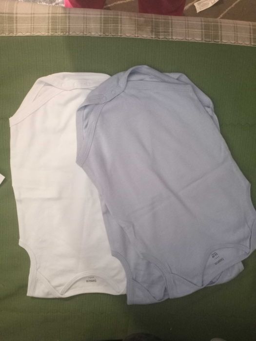 Pack de bodys para bebe novos