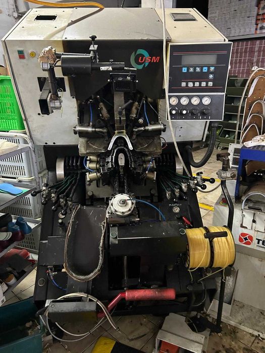 Máquina USM para montagem de bicos para a indústria do calçado - 35000€