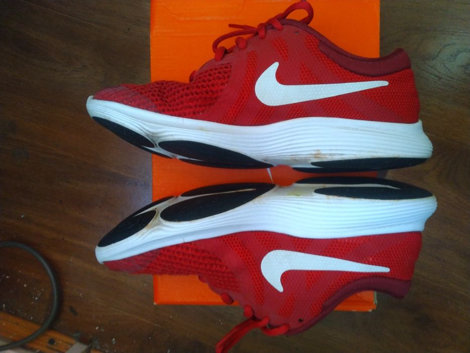 Nike Revolution 4 кроссовки женские