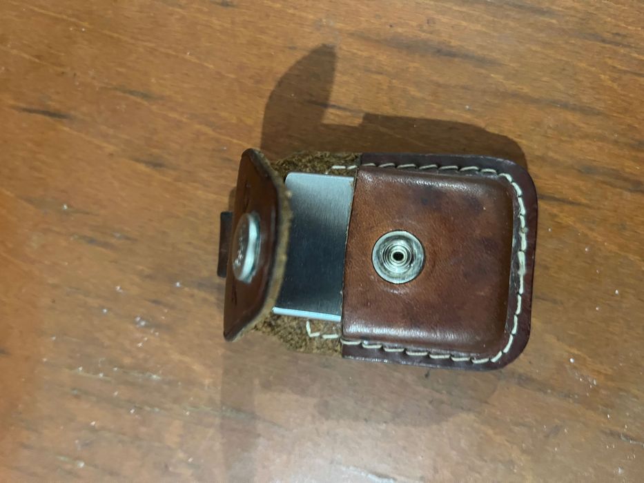 Isqueiro Zippo, com bolsa