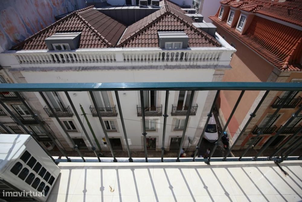 Quarto - localizado em São Bento Lisbon