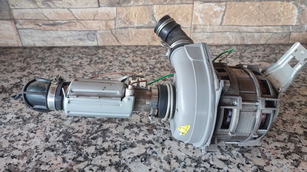 Motor da Bomba + Aquecedor Beko DFN 1500 PORTES GRATIS