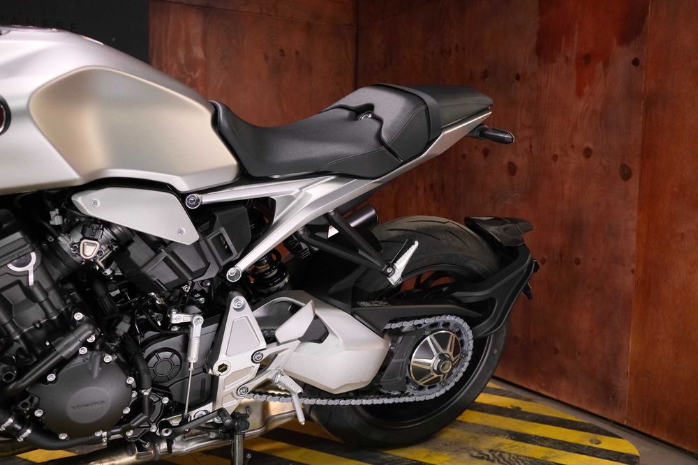 Honda CB1000R із Японії