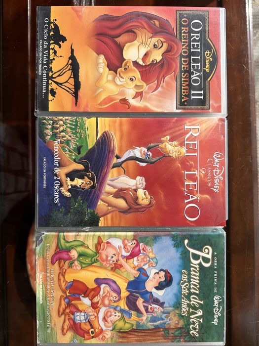 Vendo vhs e videos