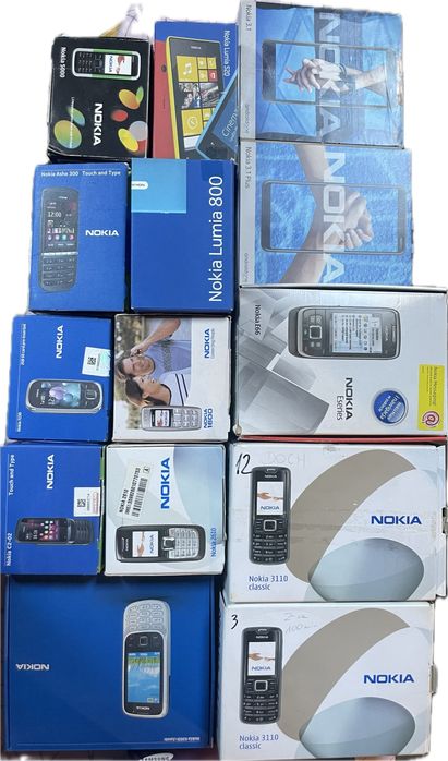 Pudełka po telefonach Nokia, Samsung