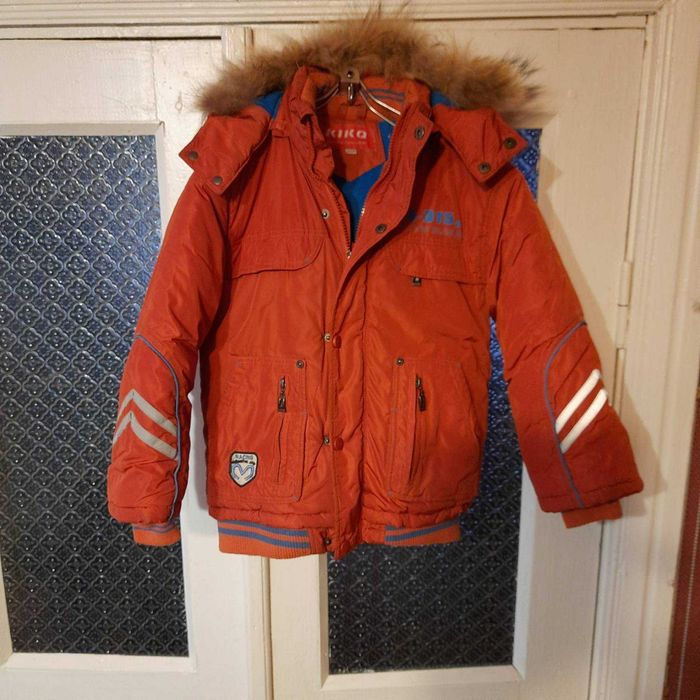 Продам куртки  теплі