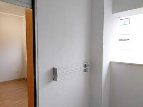 Apartamento T1 para arrendamento na Rua de Altino Domingues Moreira, 1º andar, Maia