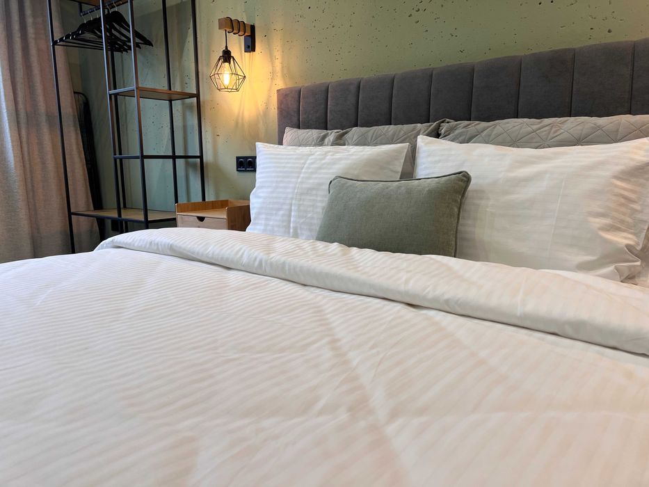 Квартира подобово Чернігів ·Центр·  Вал · Gnizdo Apartments Loft · світло є · звітні документи