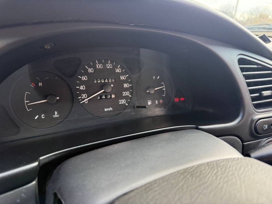 Продам Daewoo Lanos TF69Y 2004