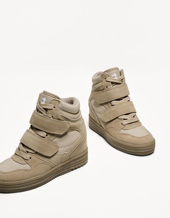 Sapatilhas Abotinadas c/cunha interior Nº37 (Novas)