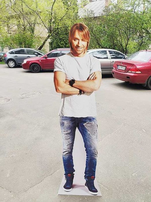 Ростовая фигура из картона. Изготовление.