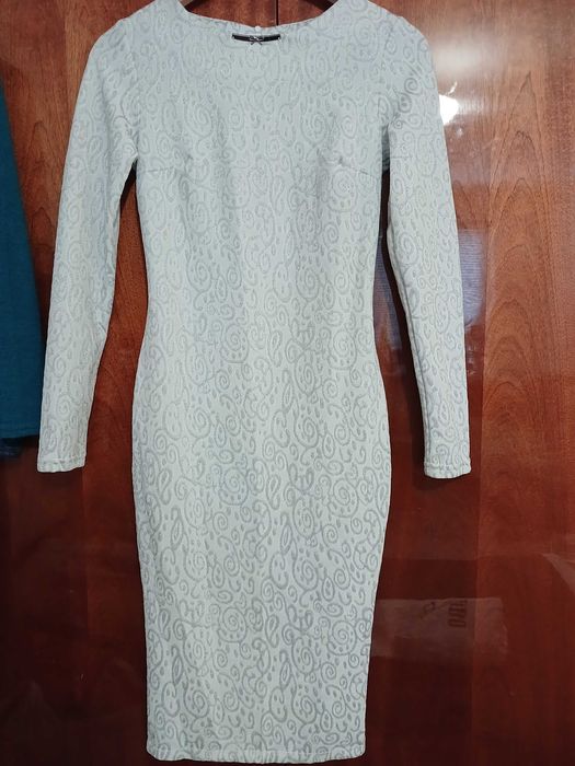 Розпродаж! Святкова сукня футляр українського виробника