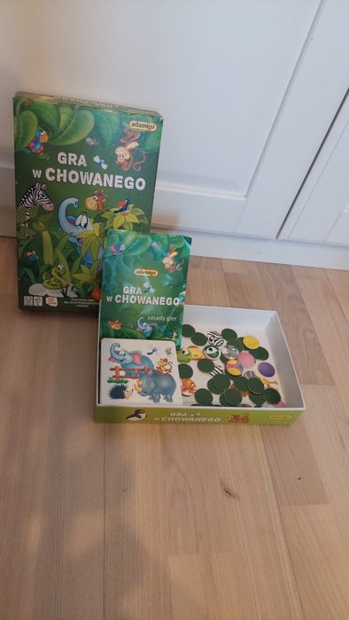 Gra w chowanego  adamigo