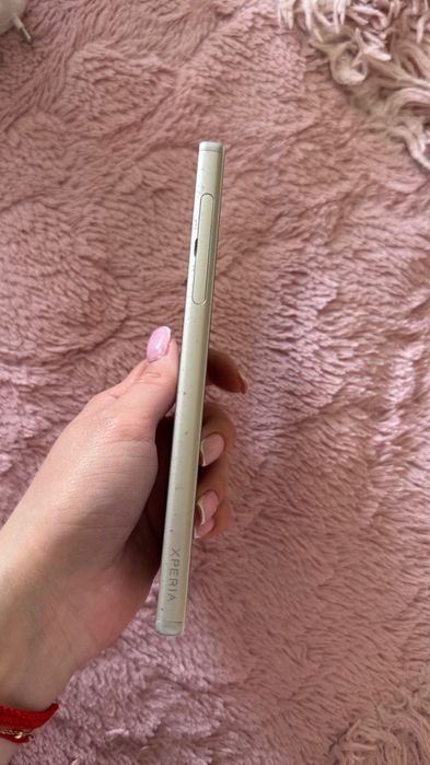 Телефон Sony Xperia