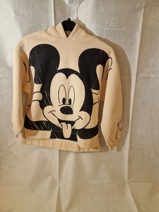 Hoodie e Sweatshirt quentinha Disney da Zara com capuz. Tamanho 9 anos