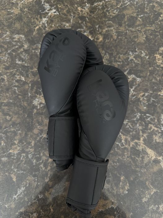 Боксерские перчатки RDX 12 oz