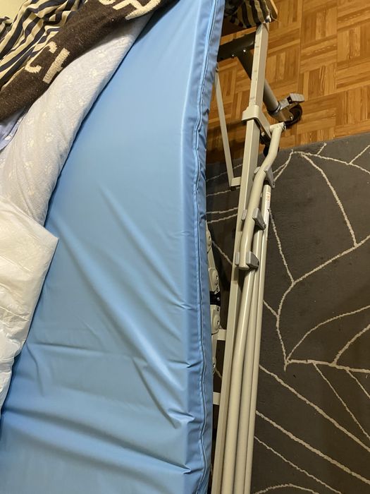 Cama articulada elétrica + colchão + grades