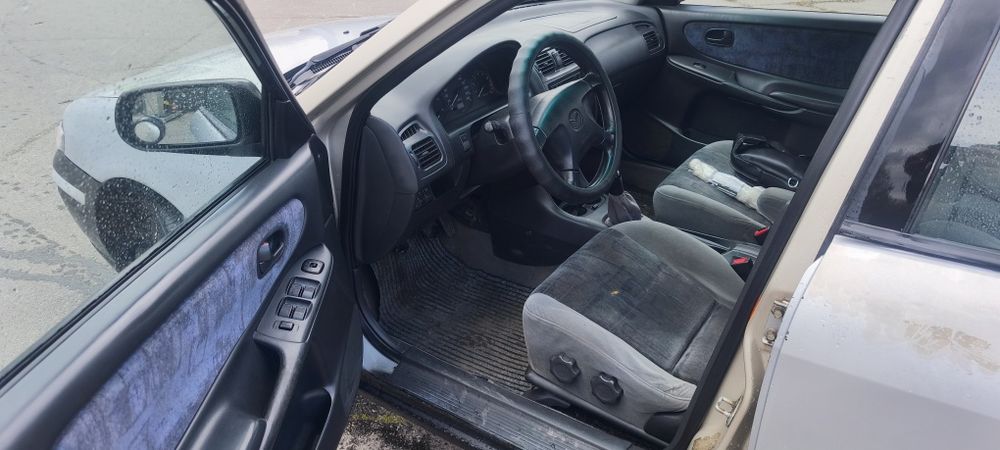 Продам Mazda 626gf дёшево.