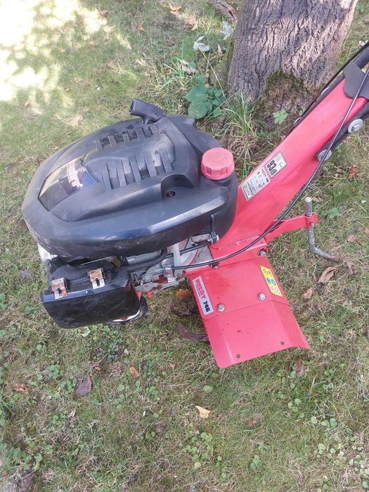 Glebogryzarka spalinowa HECHT 746 – dobry stan, mało używana